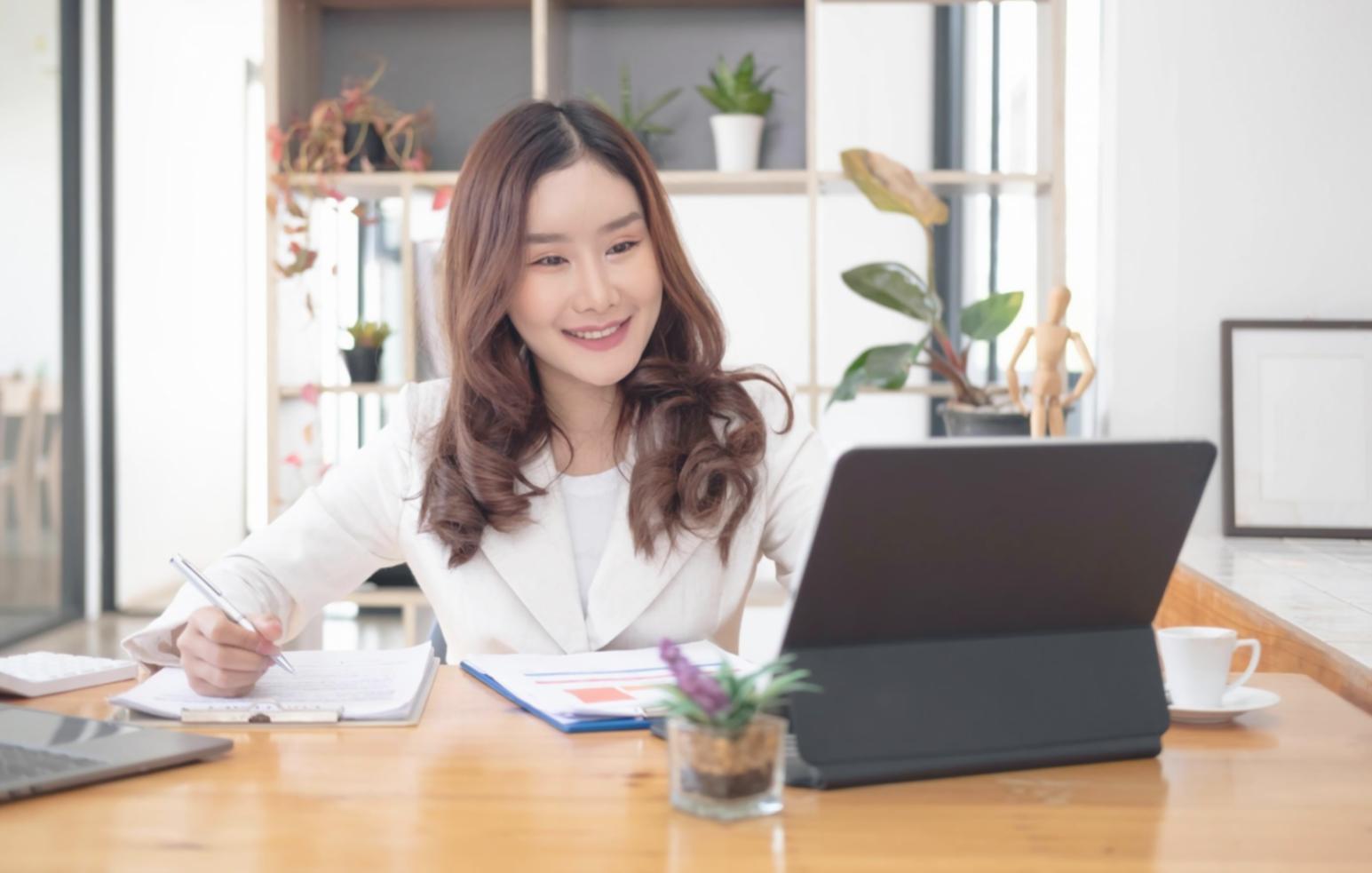 Hands-on financial analysis workshop with real market data